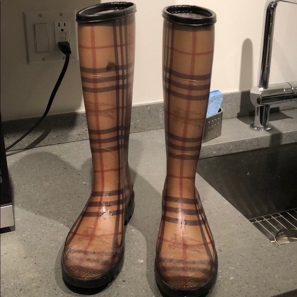 Burberry Rain boots - Picture 1 of 4